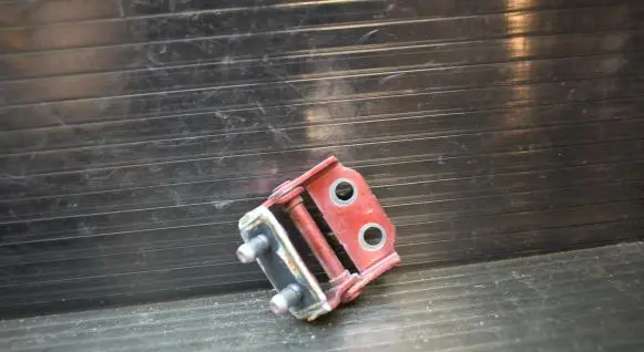 Mazda CX-7 Tailgate/trunk/boot hinge