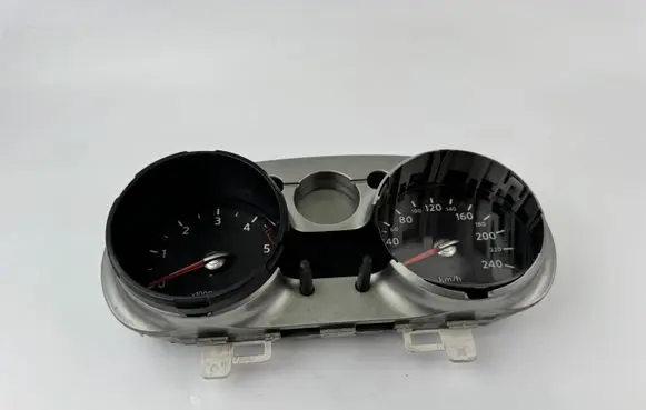 Nissan Qashqai Speedometer (instrument cluster) JD09B 17A1XKW