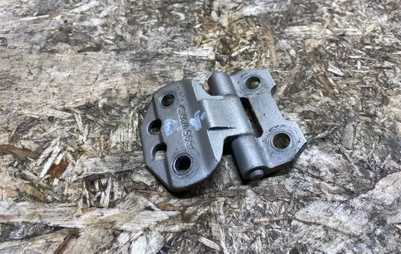 Mercedes-Benz SL R129 Front door upper hinge 
