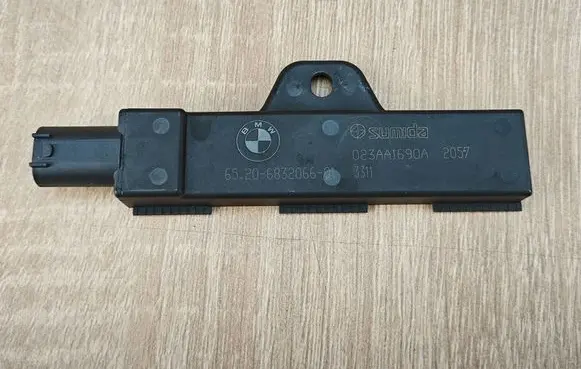 BMW 4 G22 G23 G24 G26 Other devices 6832066