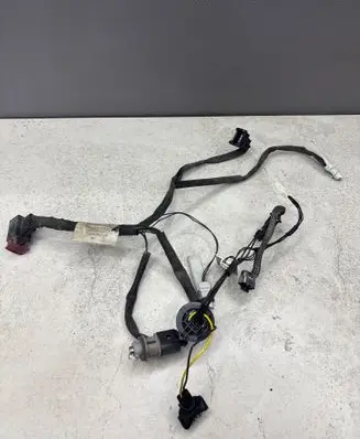 Volvo XC90 Headlight/headlamp wiring loom/harness 89050063A