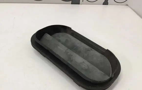 Volkswagen Arteon Shooting Brake Quarter panel pressure vent 6R0819465C
