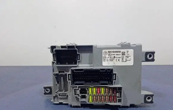Fiat Punto (199) Fuse box set 00518265050