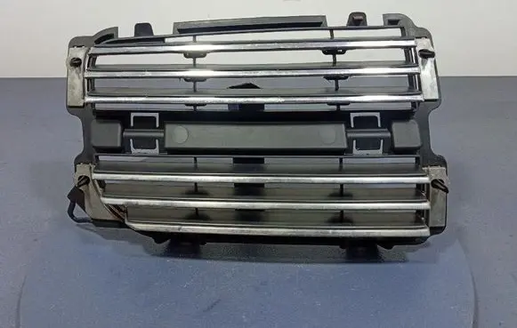 Dodge Magnum Front grill 04806460AA