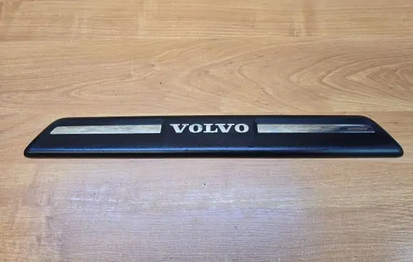 Volvo V40 Front sill trim cover 31265842