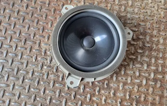 Lexus CT 200H Rear door speaker 8616076080