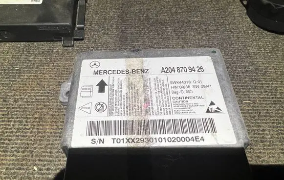 Mercedes-Benz C W204 Airbag control unit/module A2048709426 2048709426