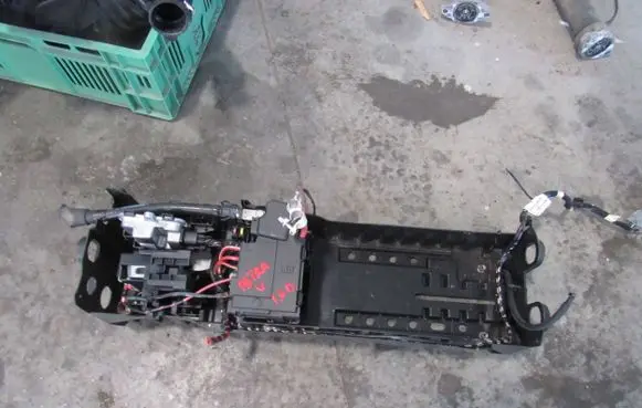 Opel Astra K Battery box tray 39014514 39014513