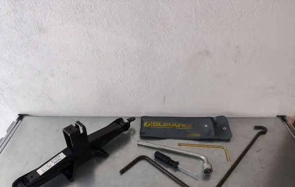 Subaru Forester SG Lift Jack 