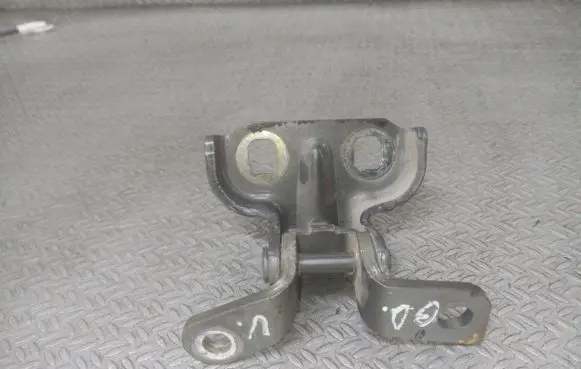 Opel Astra J Rear door upper hinge 