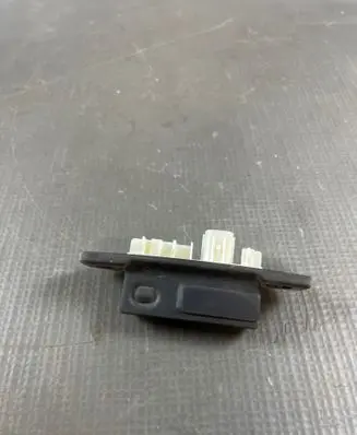 Toyota C-HR II Tailgate opening switch 2391B4D