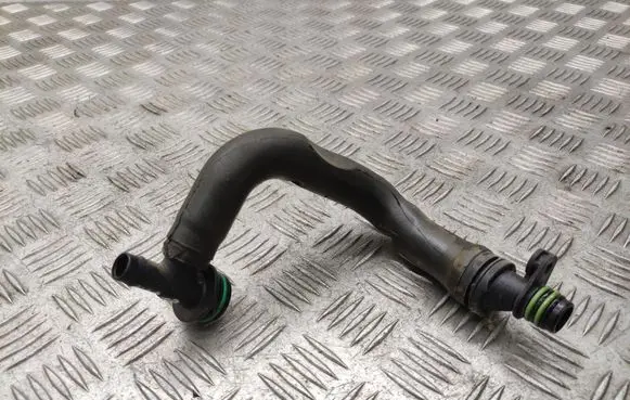 Volkswagen Golf VII Vacuum line/pipe/hose 04C103202