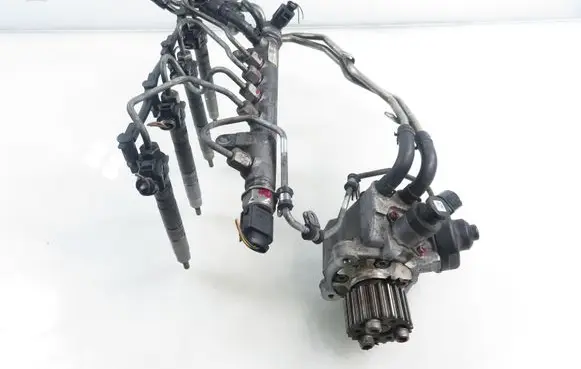 Audi A4 S4 B8 8K Fuel injection high pressure pump 03L130277 03L130755 03L130089A