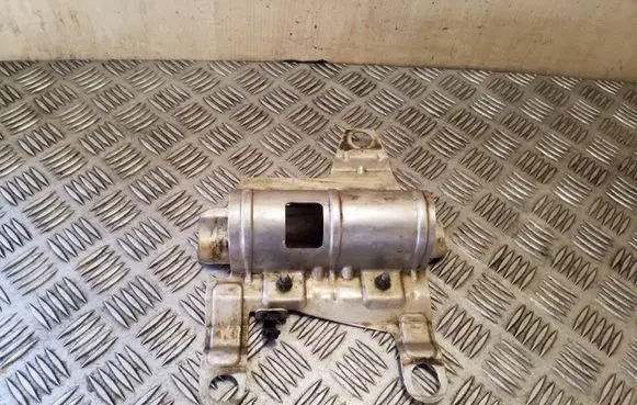 Volvo XC90 Fuel filter bracket/mount holder 31452243 32203317