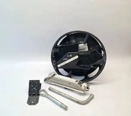 Mercedes-Benz C W204 Spare wheel section trim A2048980007 A2128980914