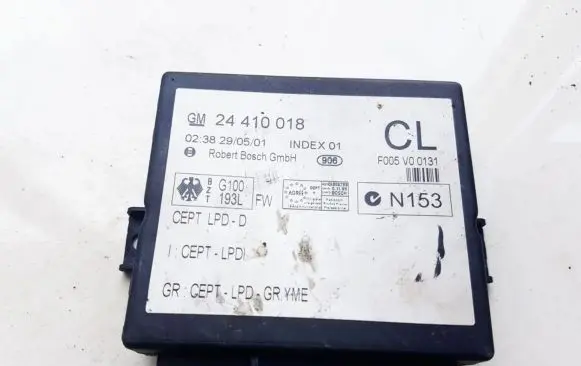 Opel Zafira A Door control unit/module 24410018 F005V00131