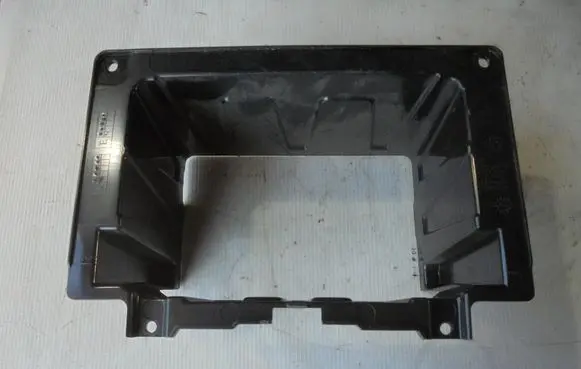 Mercedes-Benz Vito Viano W447 Dashboard center trim panel A4476890031
