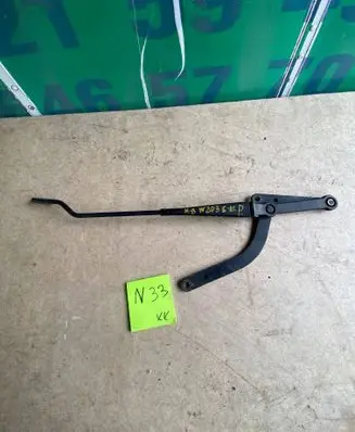 Mercedes-Benz C AMG W203 Front wiper blade arm A2038201944