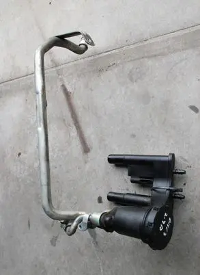 Land Rover Discovery 3 - LR3 Oil breather separator 9675994880