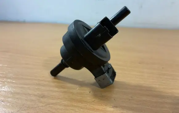 Renault Clio III Valve vacuum 2580119A