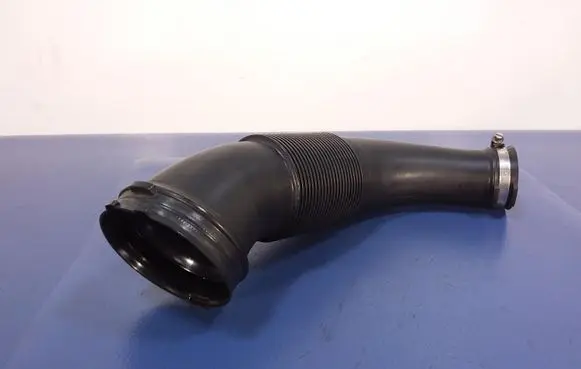 Audi A8 S8 D4 4H Air intake hose/pipe 4H0129606B