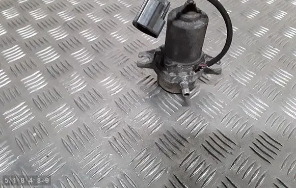 Volvo V50 Vacuum pump 08684342 00898901