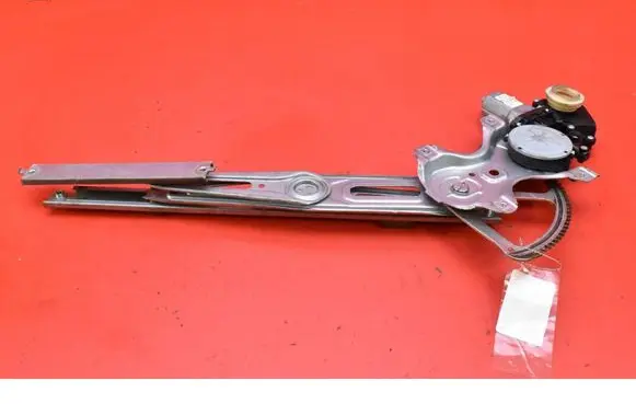 Toyota Auris 150 Front door window regulator with motor 85702-02020