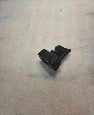 BMW 7 E38 Rear seatbelt 042161501 J0200