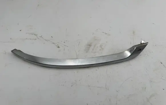 Volvo XC90 Rear bumper trim bar molding 31383856 31393858