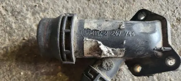 BMW 5 E39 Engine coolant pipe/hose 11122247744