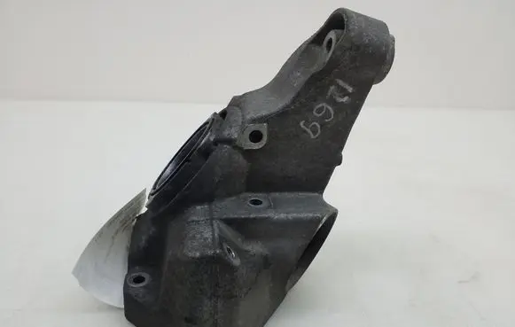 Mercedes-Benz C W204 Engine mounting bracket A6462230604