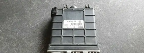 Volkswagen PASSAT B4 Engine control unit/module 028906021AK