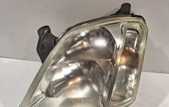 Opel Meriva A Headlight/headlamp 93321052