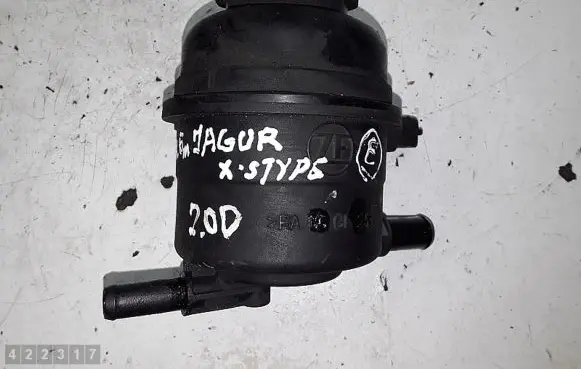 Jaguar X-Type Power steering fluid tank/reservoir