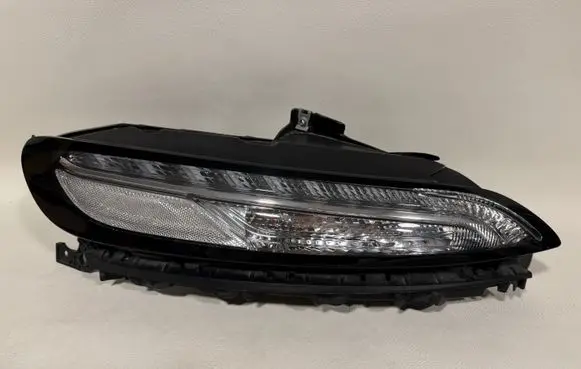 Jeep Cherokee KL Headlight/headlamp 68157104AS