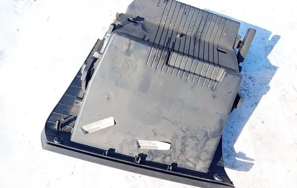 Opel Astra H Glove box 13191459