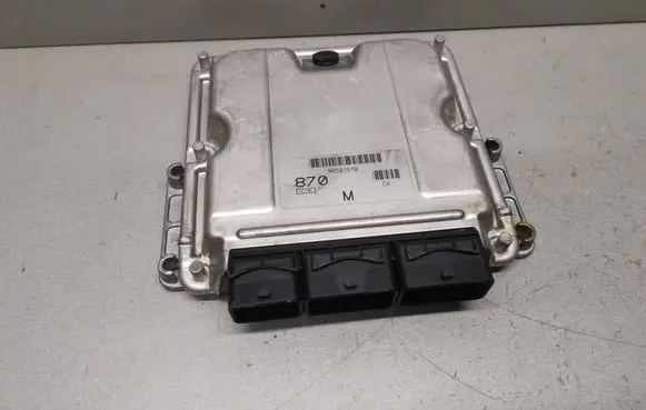Mitsubishi Carisma Engine control unit/module 0281010437 8200065997