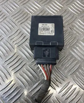 Skoda Kodiaq Fuel injection pump control unit/module 3Q0906121B