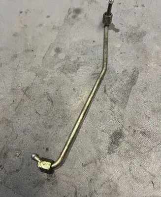 Hyundai Tucson JM Fuel injector supply line/pipe 