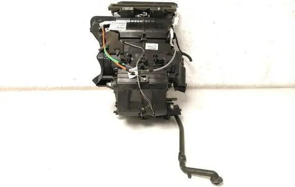 Dacia Duster II Interior heater climate box assembly 272704189R