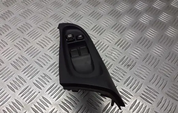 Nissan Almera N16 Front door window switch trim 80961-BM500