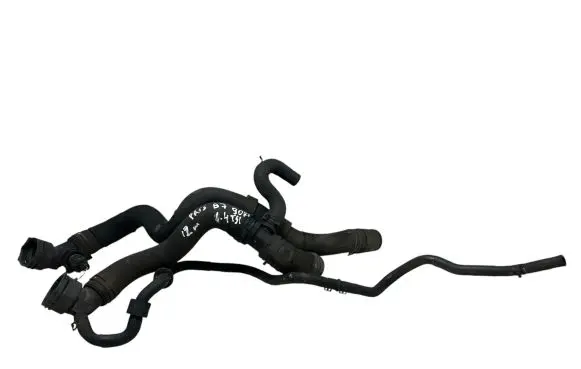 Volkswagen PASSAT B7 Coolant pipe/hose 