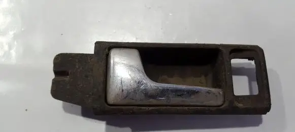 Audi A6 S6 C4 4A Front door interior handle 4a0837019