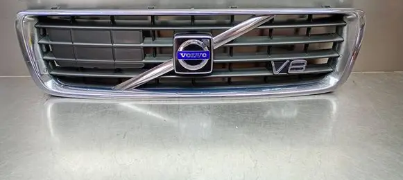 Volvo S80 Front bumper upper radiator grill 30698973 30764072