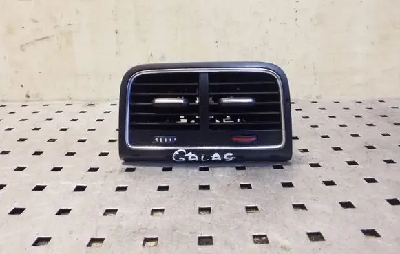 Audi A4 S4 B8 8K Rear air vent grill 8K0819203
