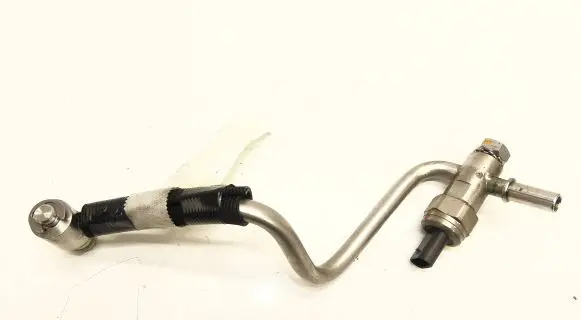 Ford Focus Fuel pressure sensor 9809052680