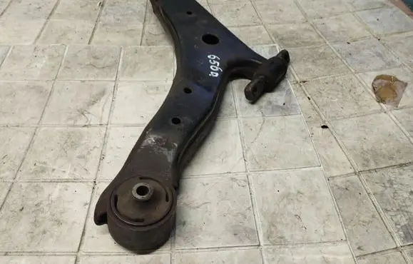 Hyundai Santa Fe Front lower control arm/wishbone 5450226XX