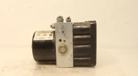 BMW 1 E81 E87 ABS Pump 676977901