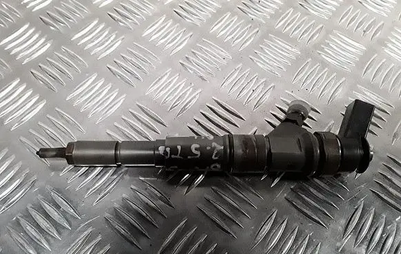 BMW 5 E60 E61 Fuel injector 0445110212 7794652