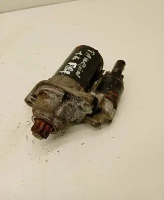Volkswagen Touran I Starter motor